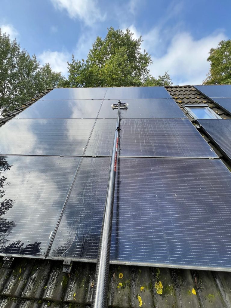 Reinigen van zonnepanelen | Handich Reinigen